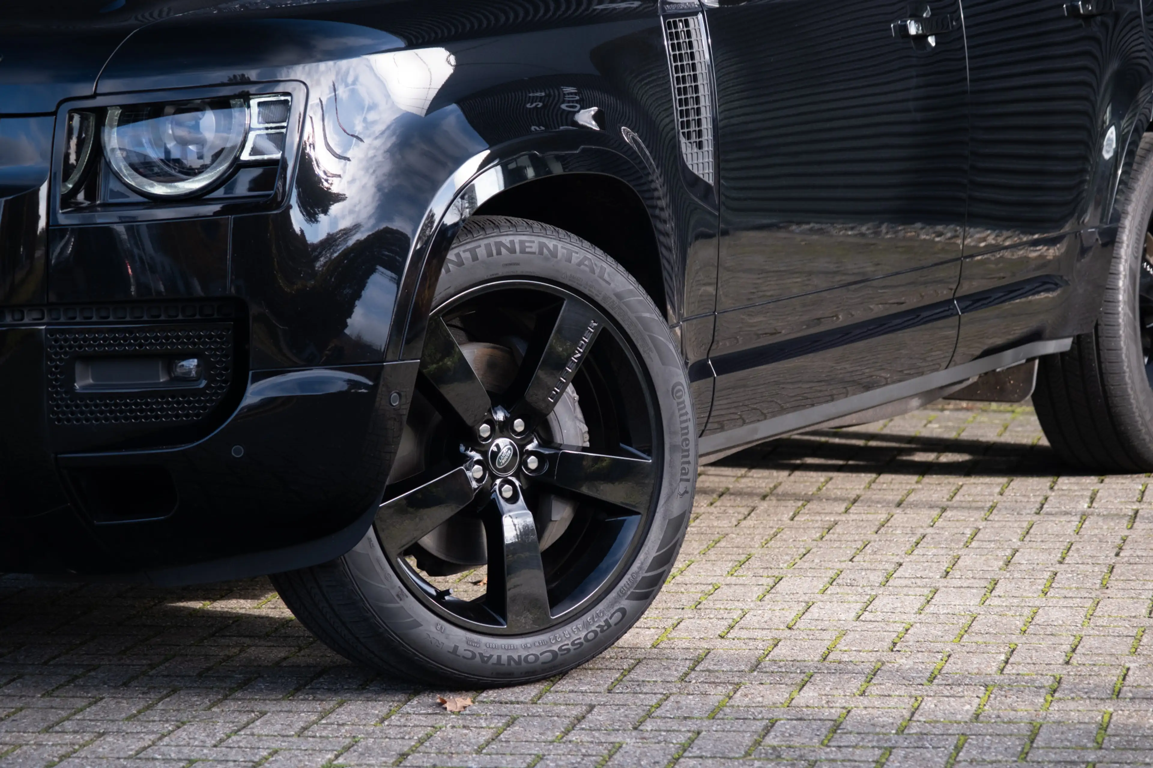 Land Rover Defender 110 2.0 P400e 110 X-Dynamic HSE /Black Pack / 22'' — photo 11