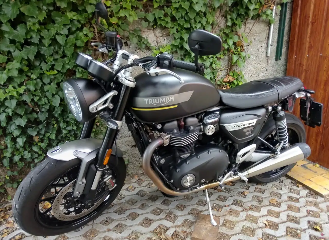 Triumph Speed Twin