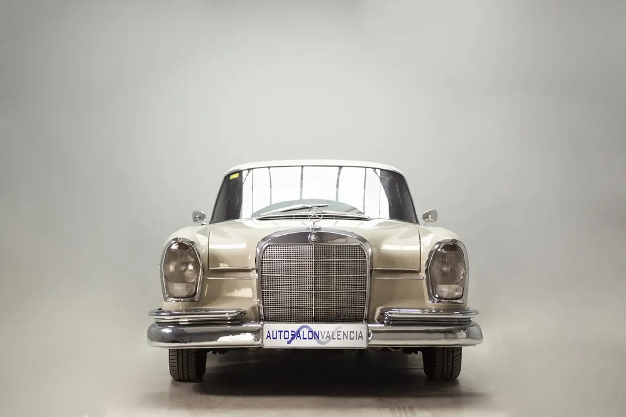 Mercedes-Benz 220 SEb (111), foto 3