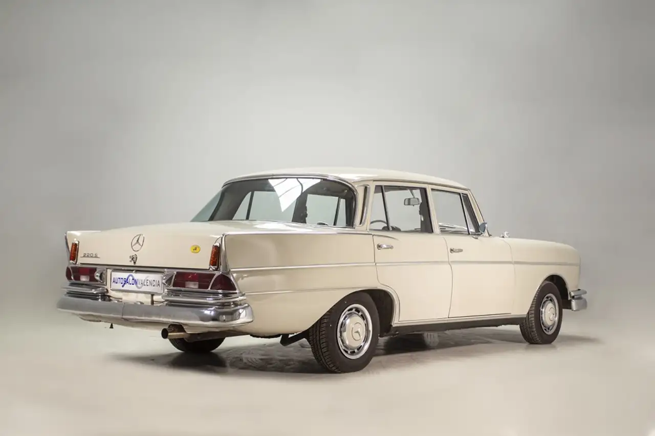 Mercedes-Benz 220 SEb (111), foto 9