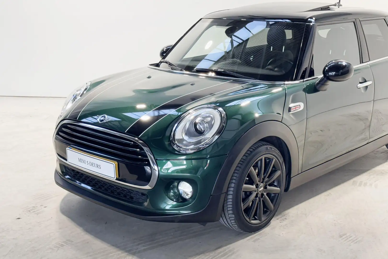 MINI Cooper 5-deurs Chili Business Groen - 2