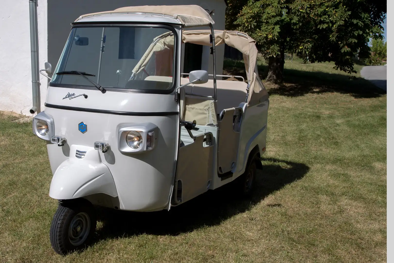 Piaggio Ape Calessino 200 in weiß Weiß - 1