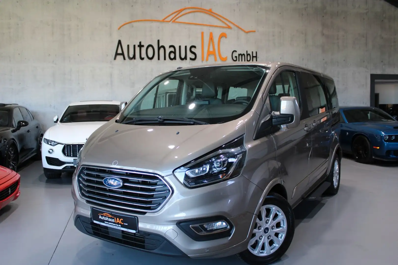 Ford Tourneo Custom /310 L1H1/Titanium X/RFK/AHK/LED/ Argintiu - 1