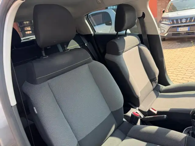 Citroen C3 view 11