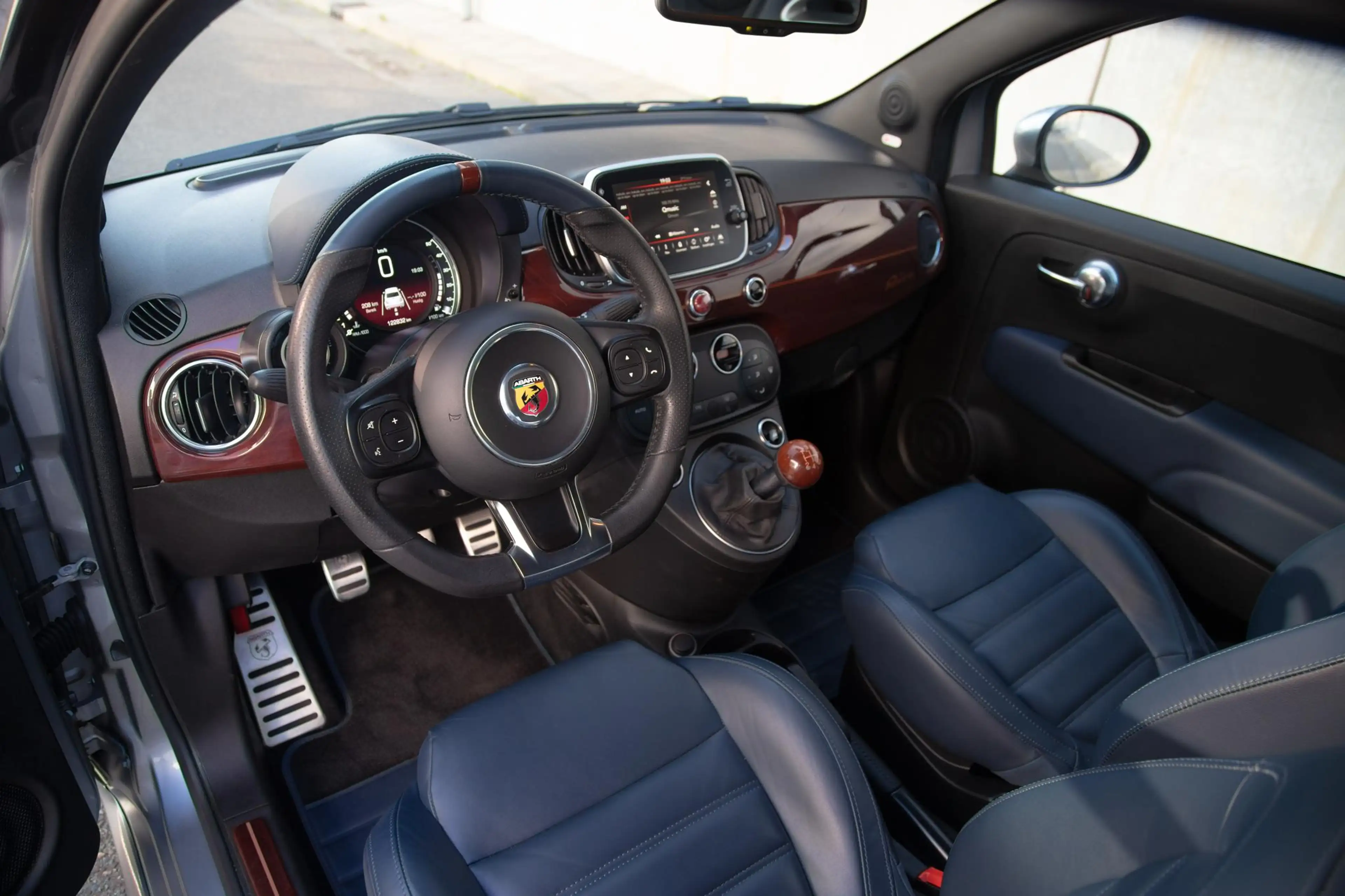 Abarth 695 1.4 T-Jet Rivale | Akrapovic | Beats | Nieuwe Dist — photo 4