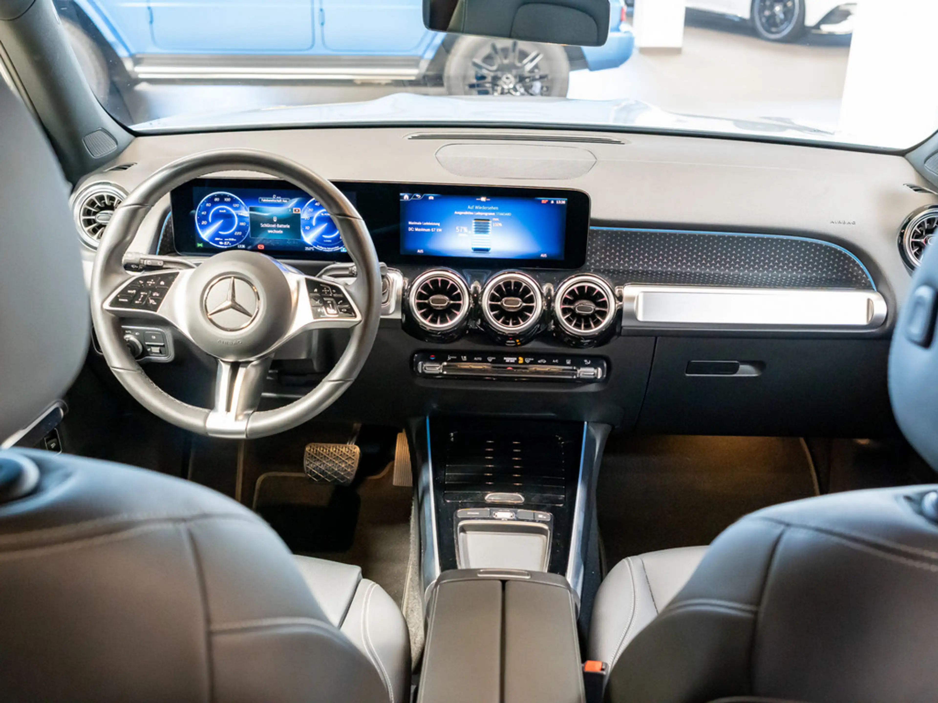Mercedes-Benz EQB 250 + Progressive Advanced LED NAVI KAMERA — photo 11