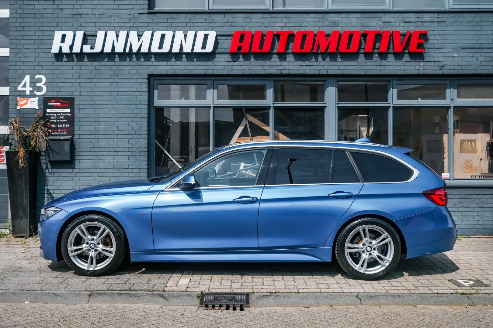 BMW 318 3-serie Touring 318i M Sport Corporate Lease|Navi| Azul - 2