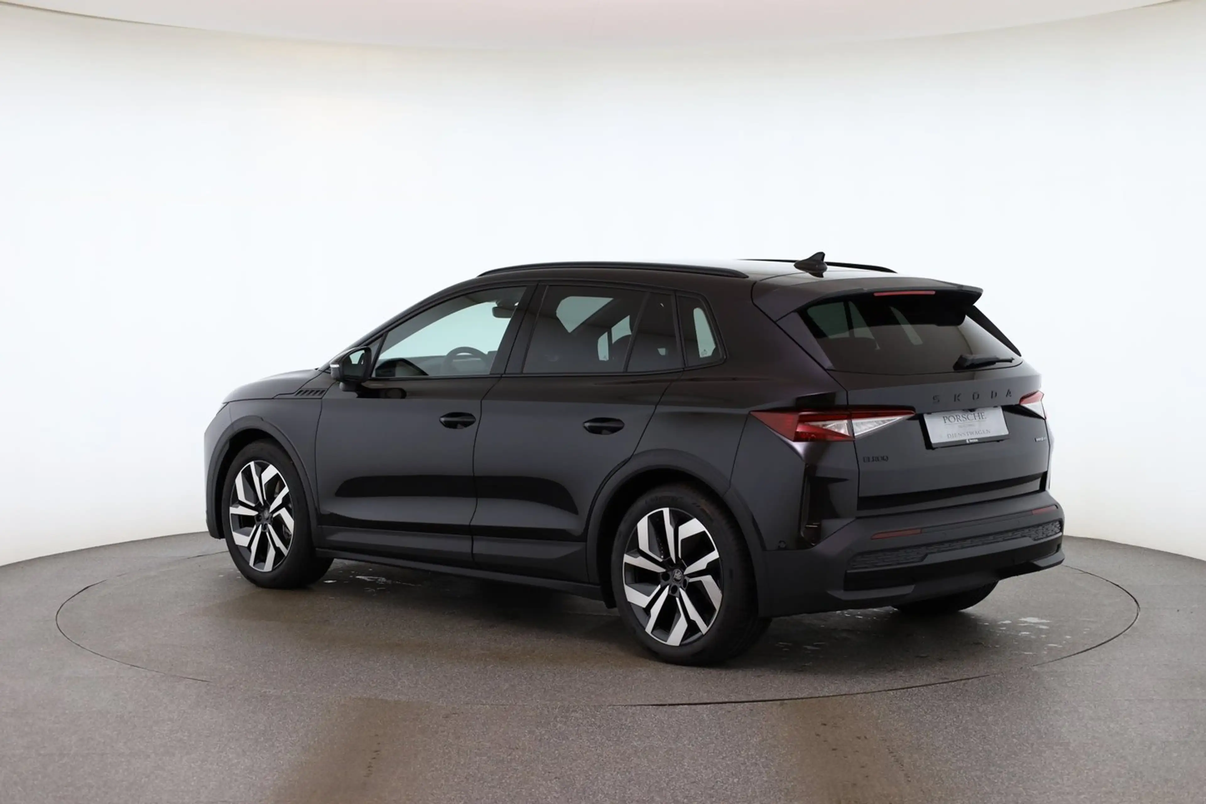 Skoda Elroq Sportline 85x — photo 6
