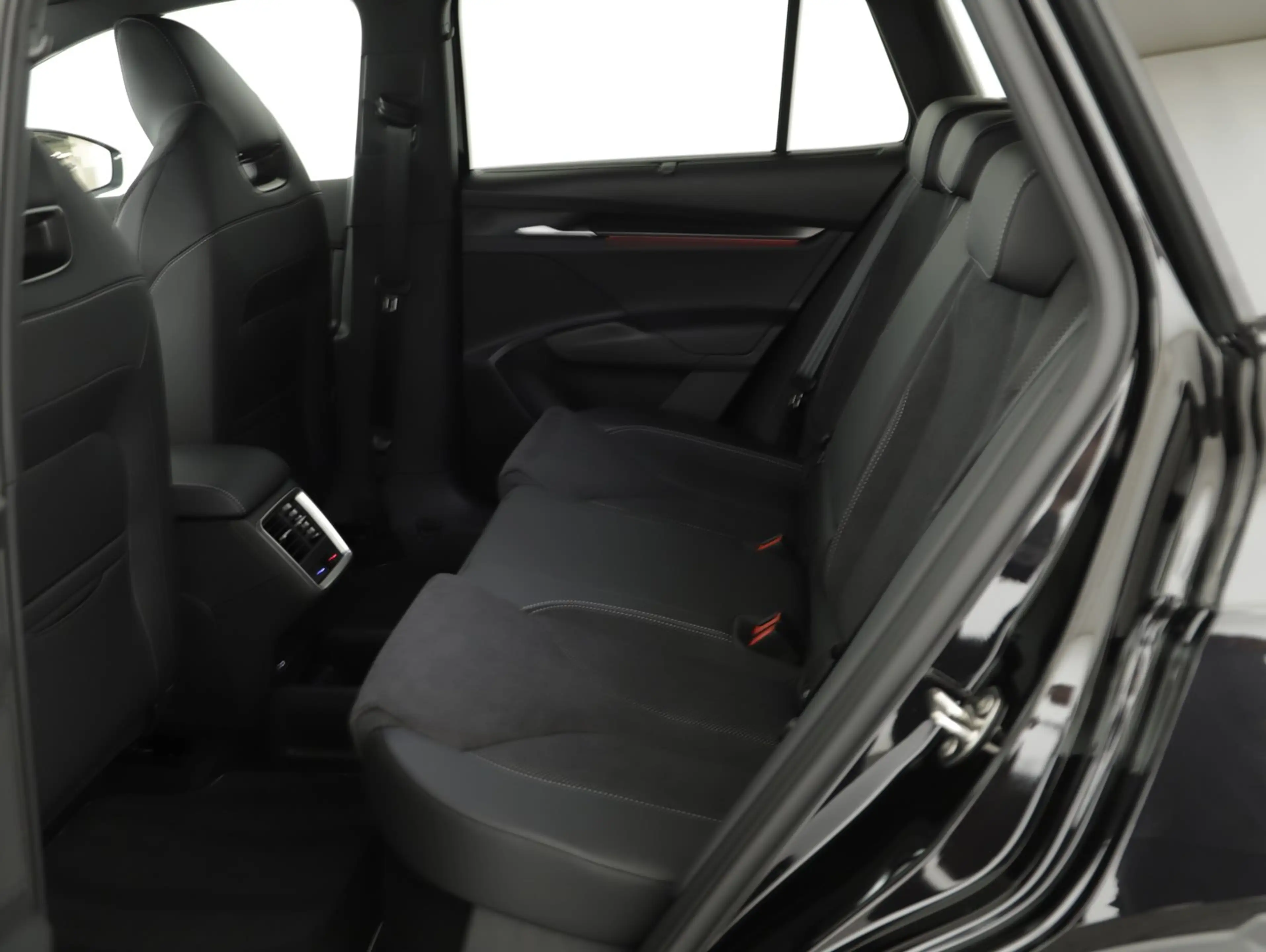 Skoda Elroq Sportline 85x — photo 11