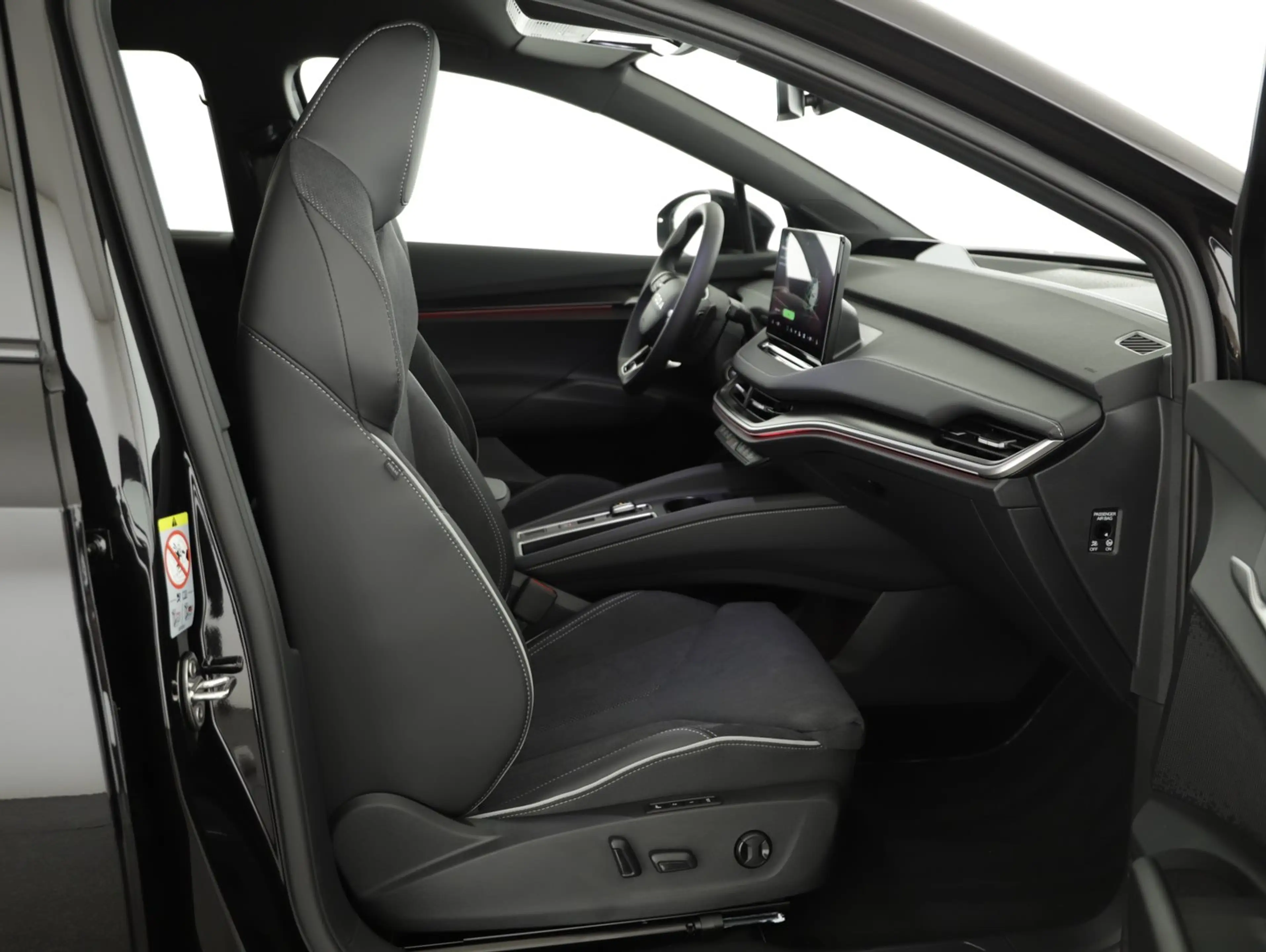 Skoda Elroq Sportline 85x — photo 13