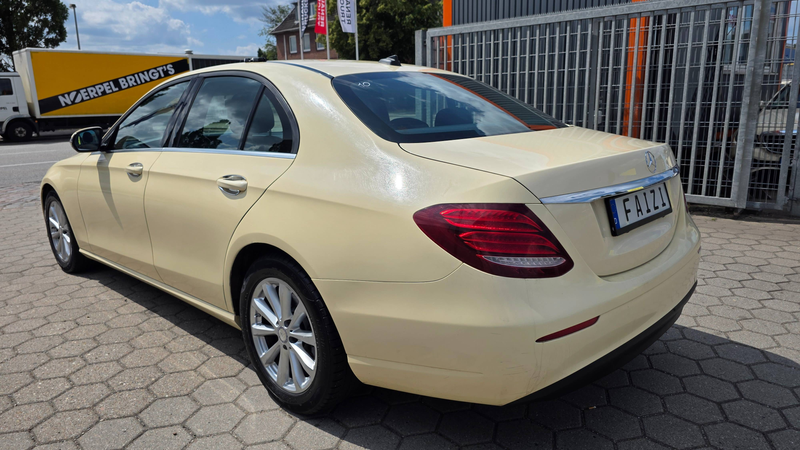 Mercedes-Benz E 200 E 200 d 9G-TRONIC Automatik Navigation Kamera LED Scheinwerfer — photo 7