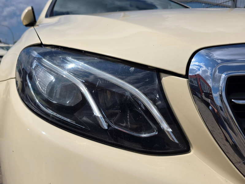 Mercedes-Benz E 200 E 200 d 9G-TRONIC Automatik Navigation Kamera LED Scheinwerfer — photo 10