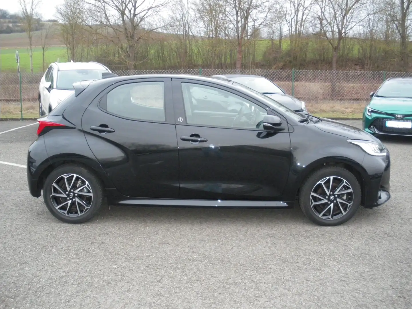 Toyota Yaris Hybrid 1.5 VVT-i Team Deutschland Noir - 2