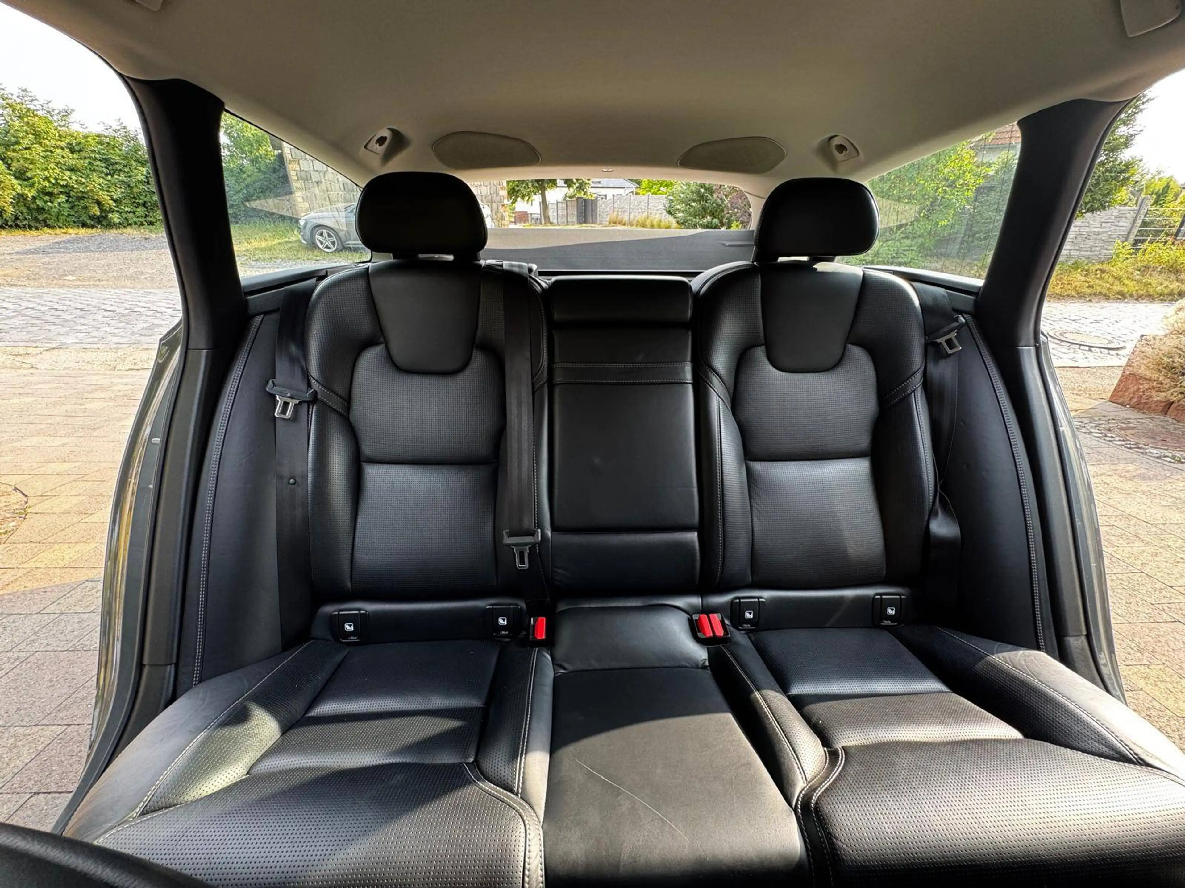 Volvo V90 Inscription AWD — photo 13