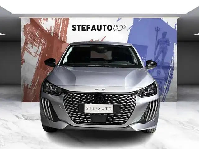 Peugeot 208 view 4