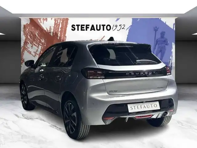 Peugeot 208 view 5