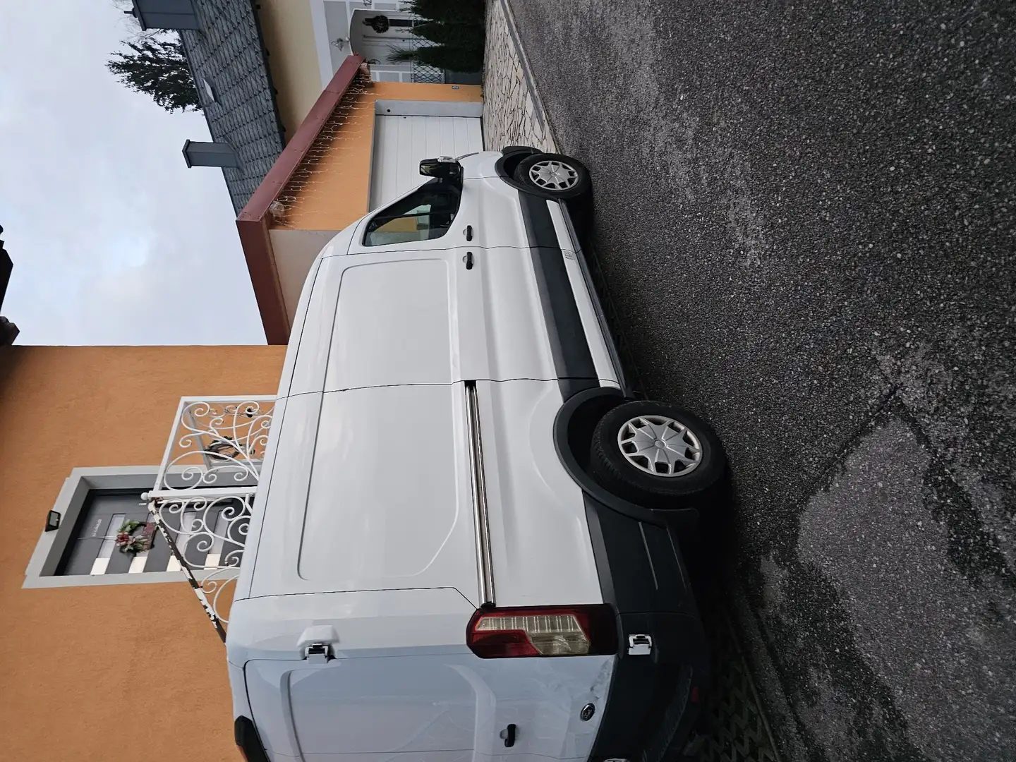 Ford Transit Bus Blanco - 1