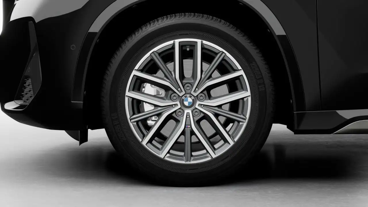 BMW X1 снимка BMW X1