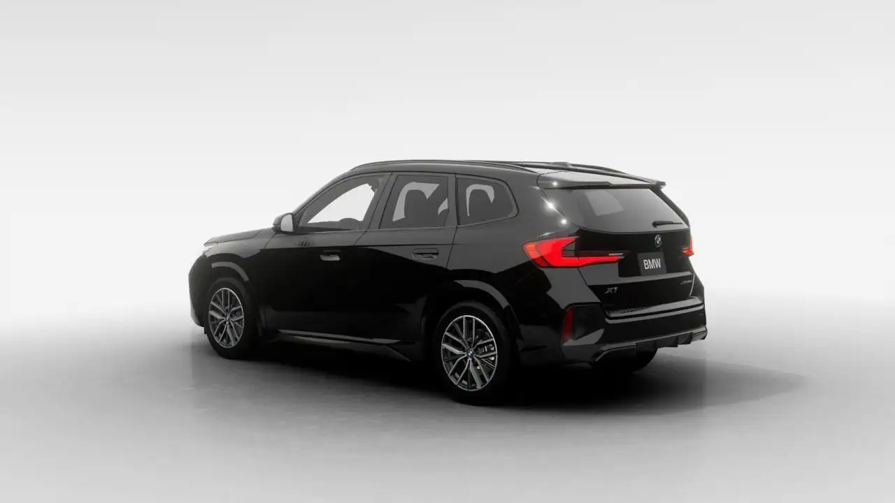 BMW X1 снимка BMW X1
