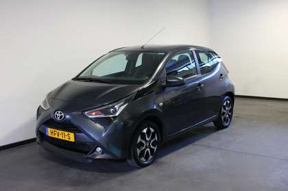 Toyota Aygo 1.0 VVT-i x-clusiv, Airco, Navi