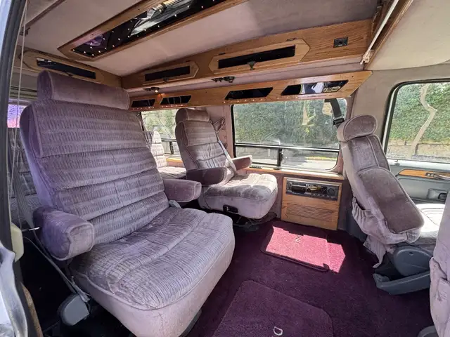 Ford Econoline view 7