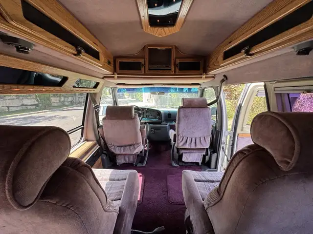 Ford Econoline view 11