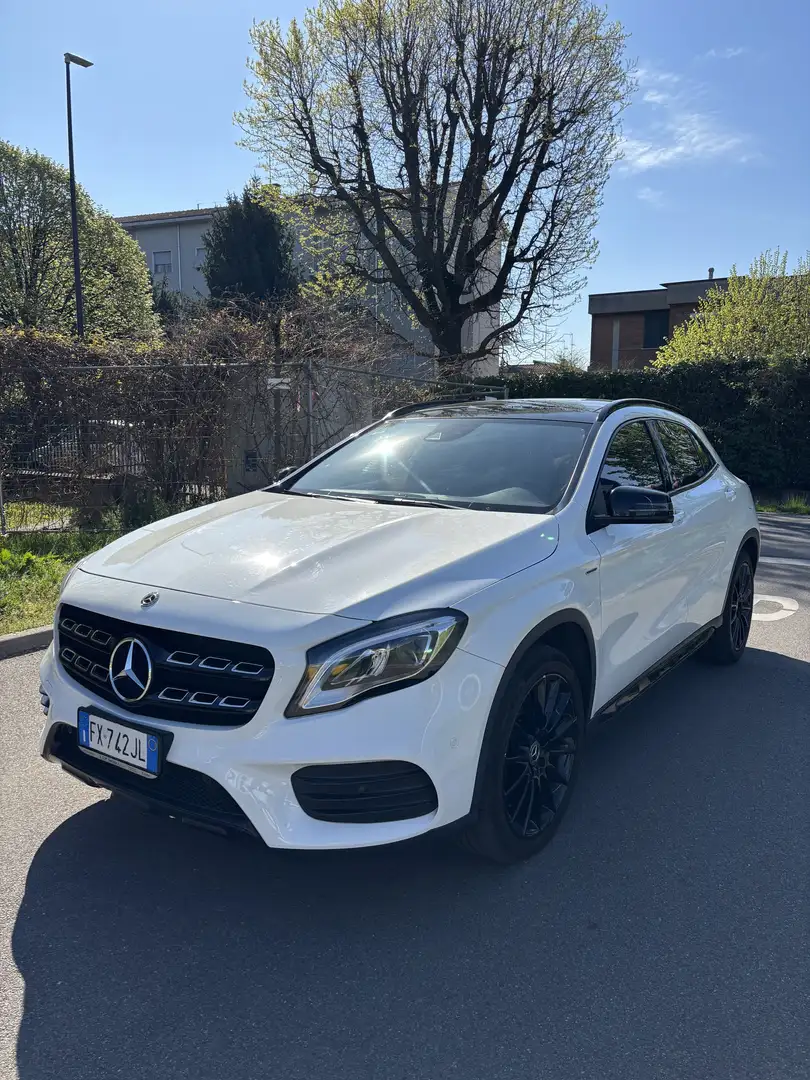 Mercedes-Benz GLA 200 d AMG Premium Plus Night Edition Limited auto - 2