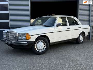200-280 (W123) 230 1977|Belastingvrij|Airco|Leer|