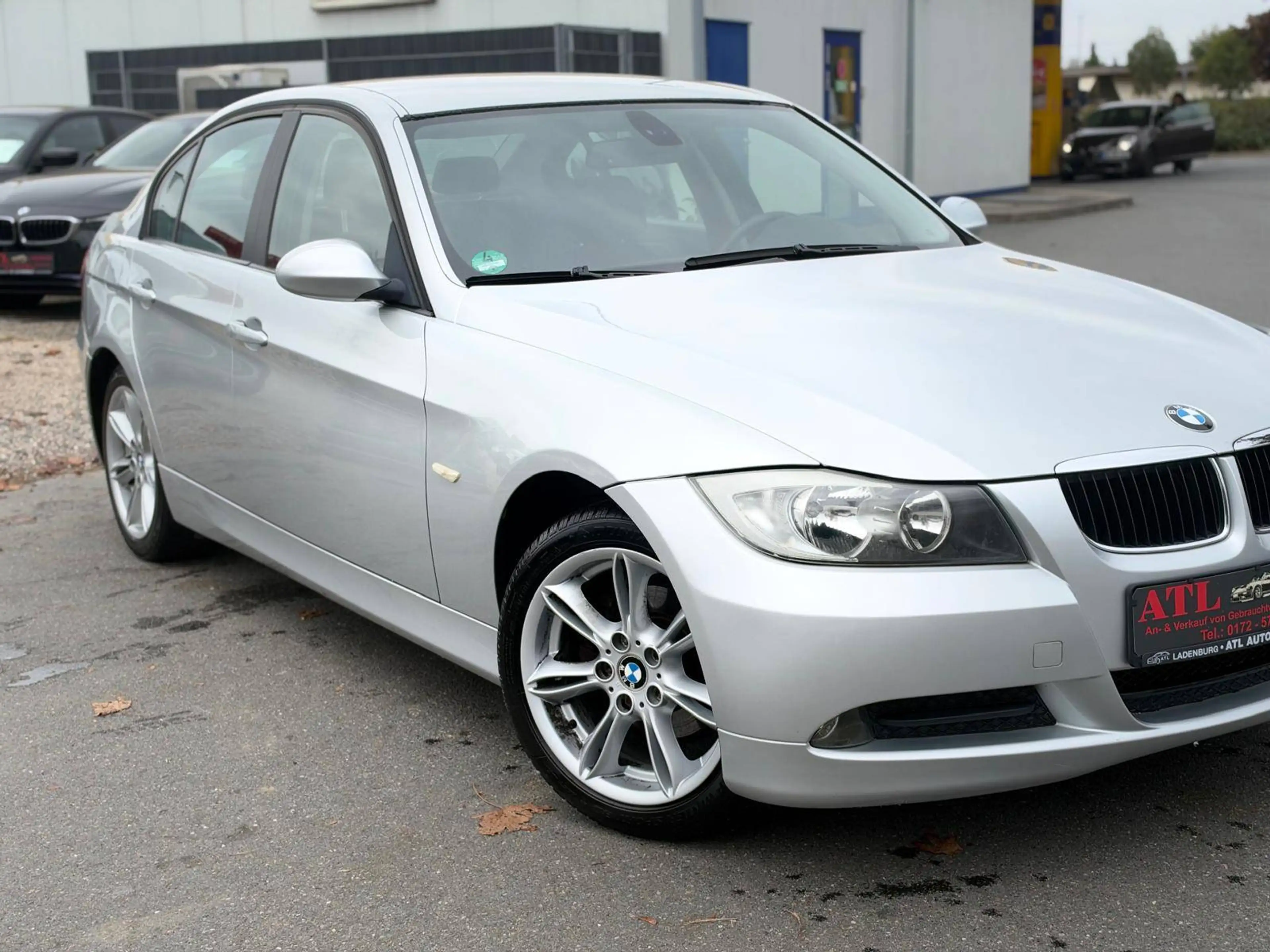 BMW 318 318 i — photo 7