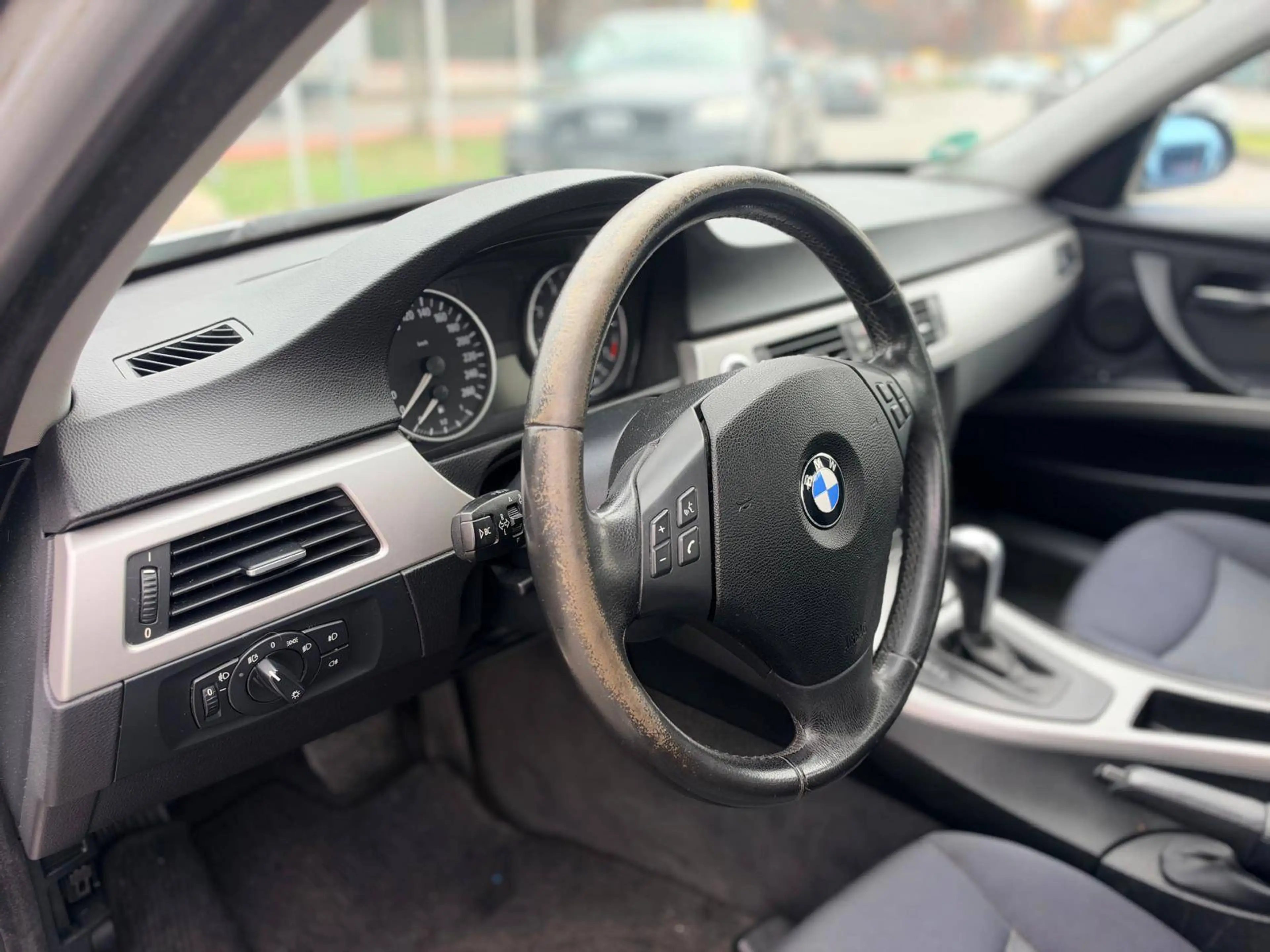 BMW 318 318 i — photo 12