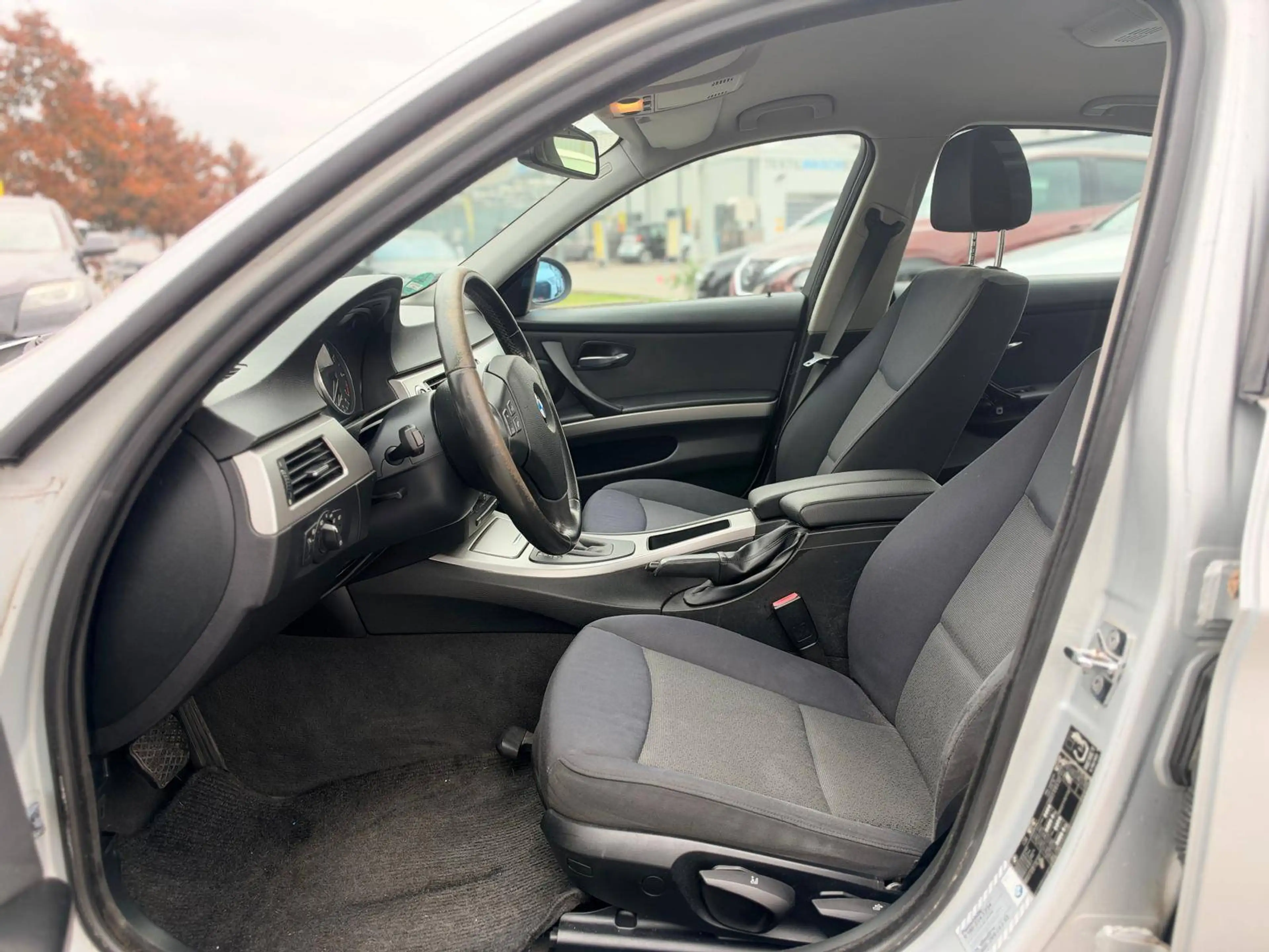 BMW 318 318 i — photo 9