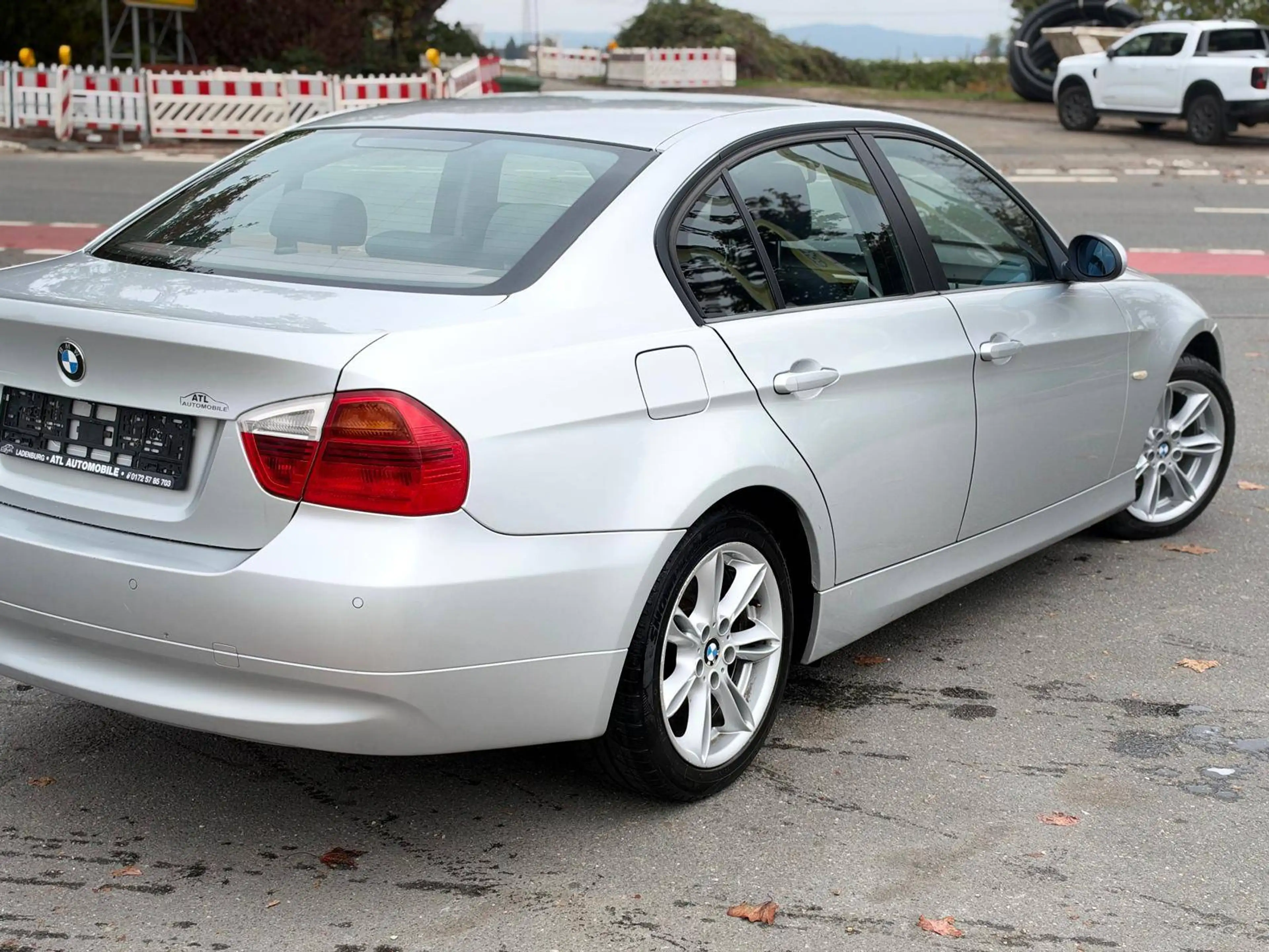 BMW 318 318 i — photo 5