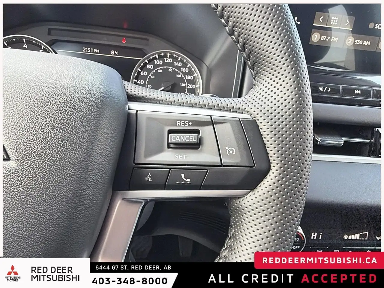Mitsubishi Outlander снимка Mitsubishi Outlander