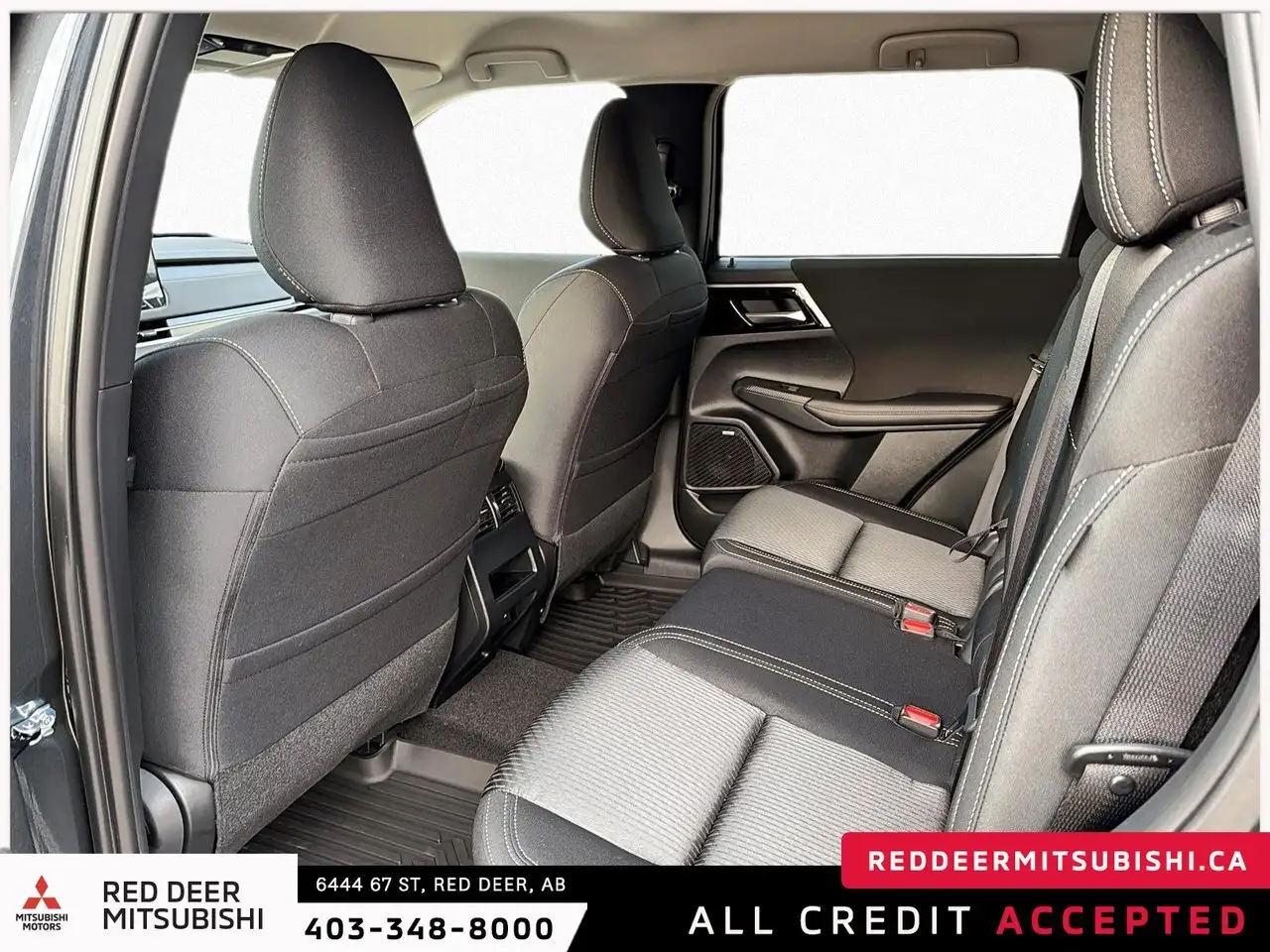 Mitsubishi Outlander снимка Mitsubishi Outlander