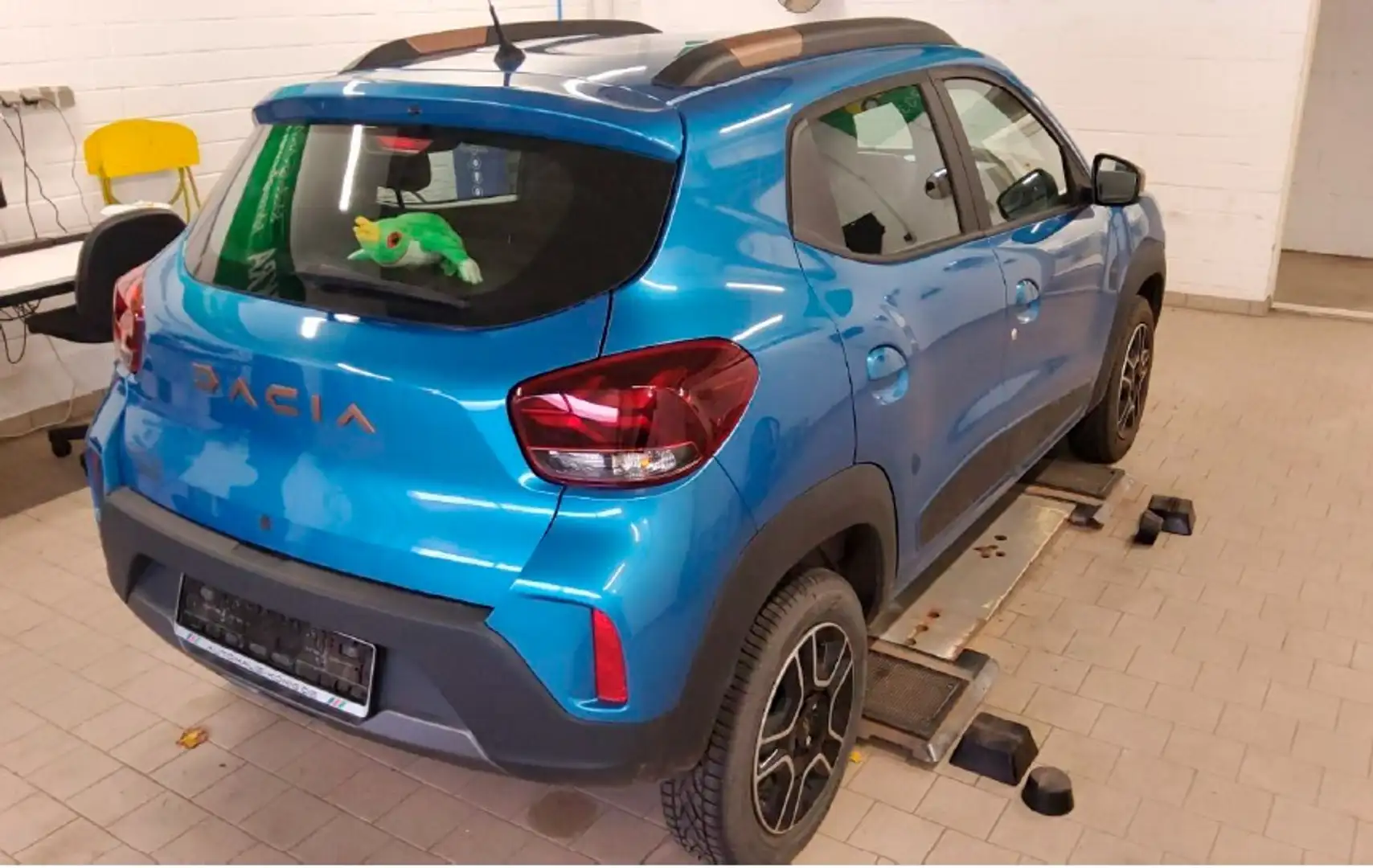 Dacia Spring Electric Extreme 65 Navi - ALLWETTER Blau - 2