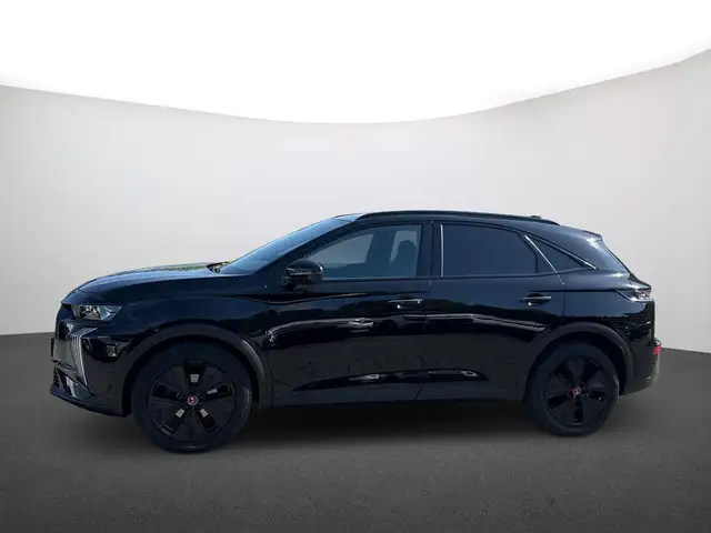 DS Automobiles DS 7 view 4