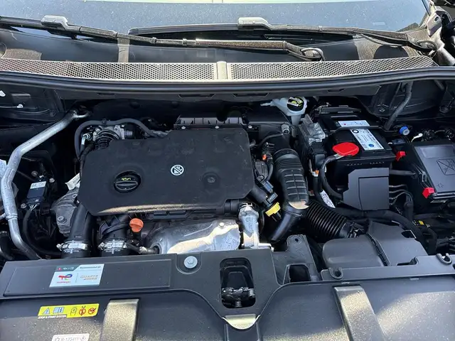 DS Automobiles DS 7 view 5