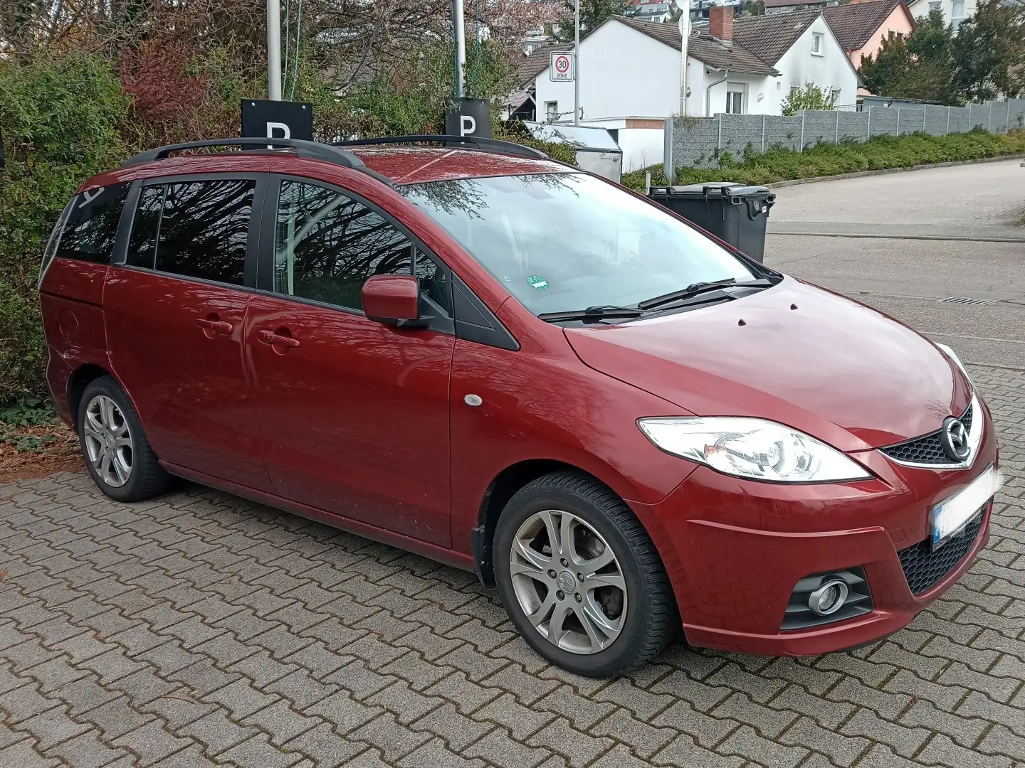 Mazda 5 2.0 Active Red - 1