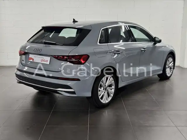 Audi A3 view 4
