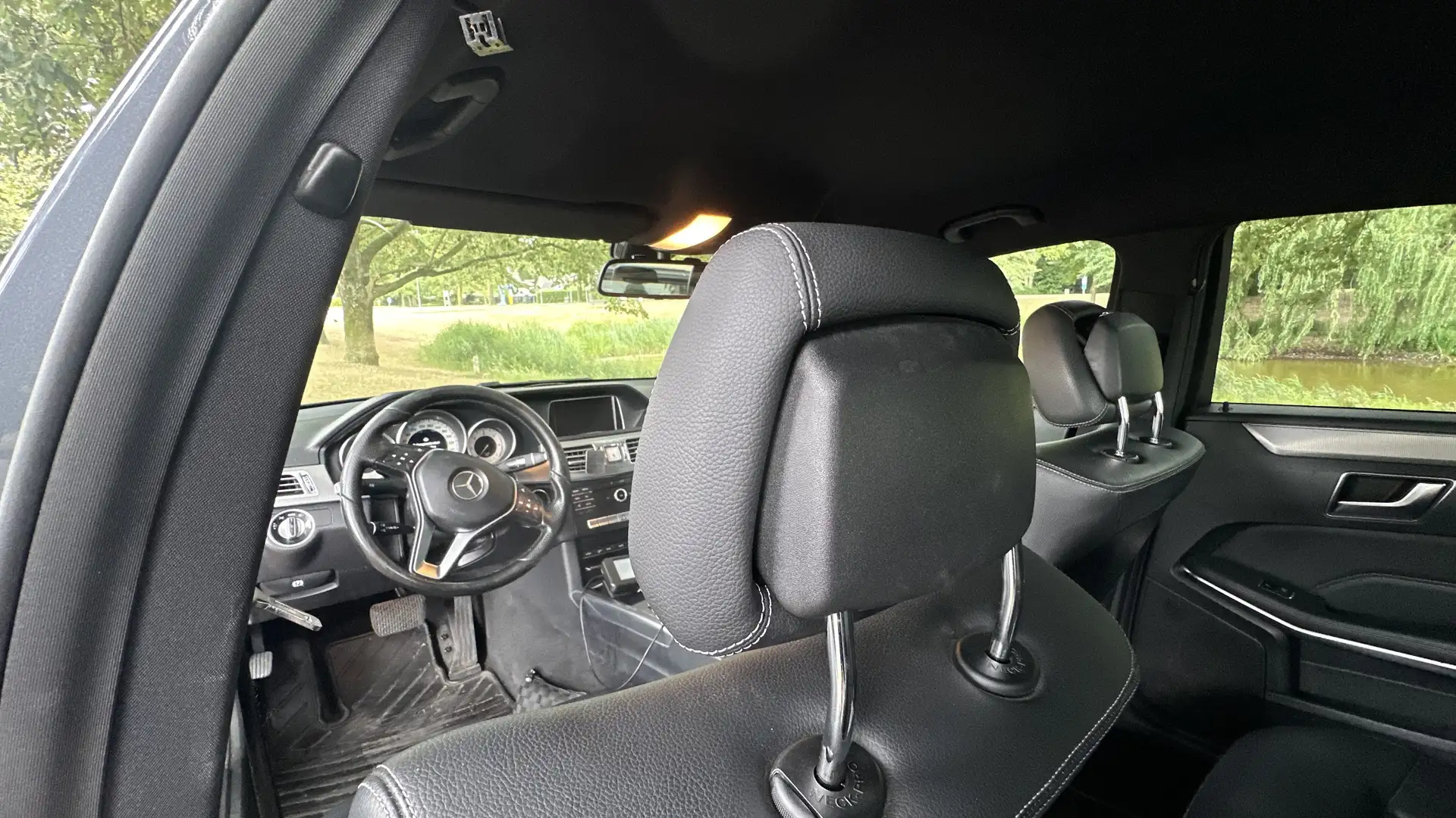 Mercedes-Benz E 200 BlueT Avantgarde Grijs - 2