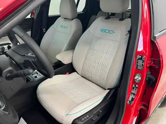 Fiat 600 view 3