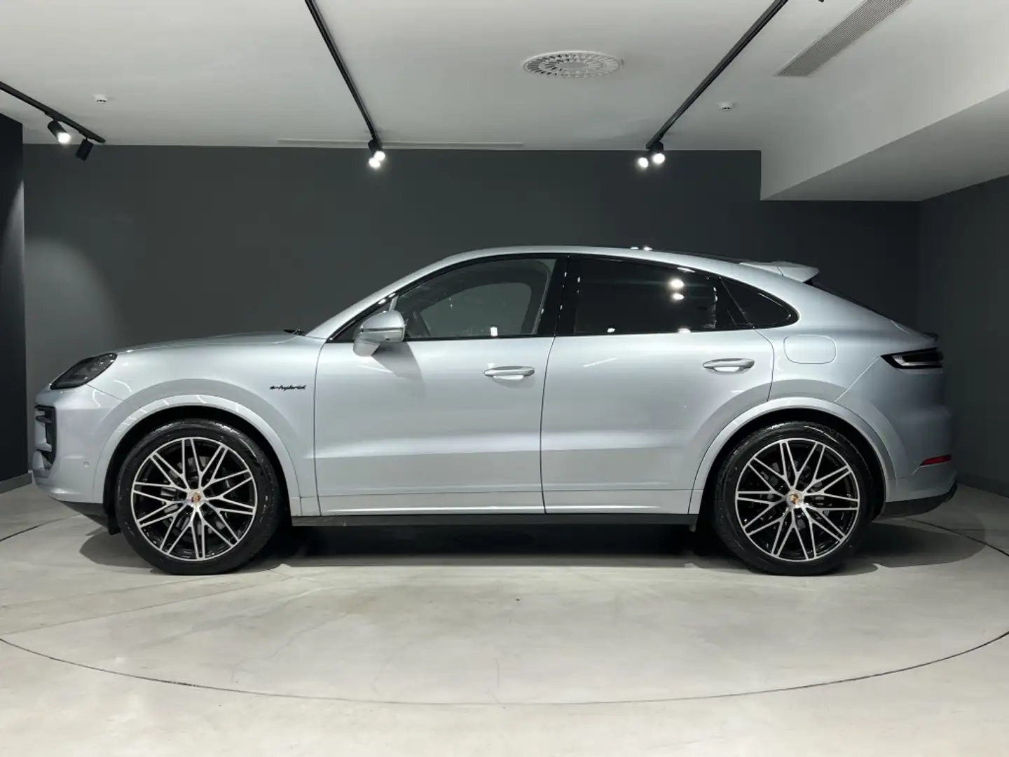 Porsche Cayenne Coupé E-Hybrid Aut. Plateado - 2