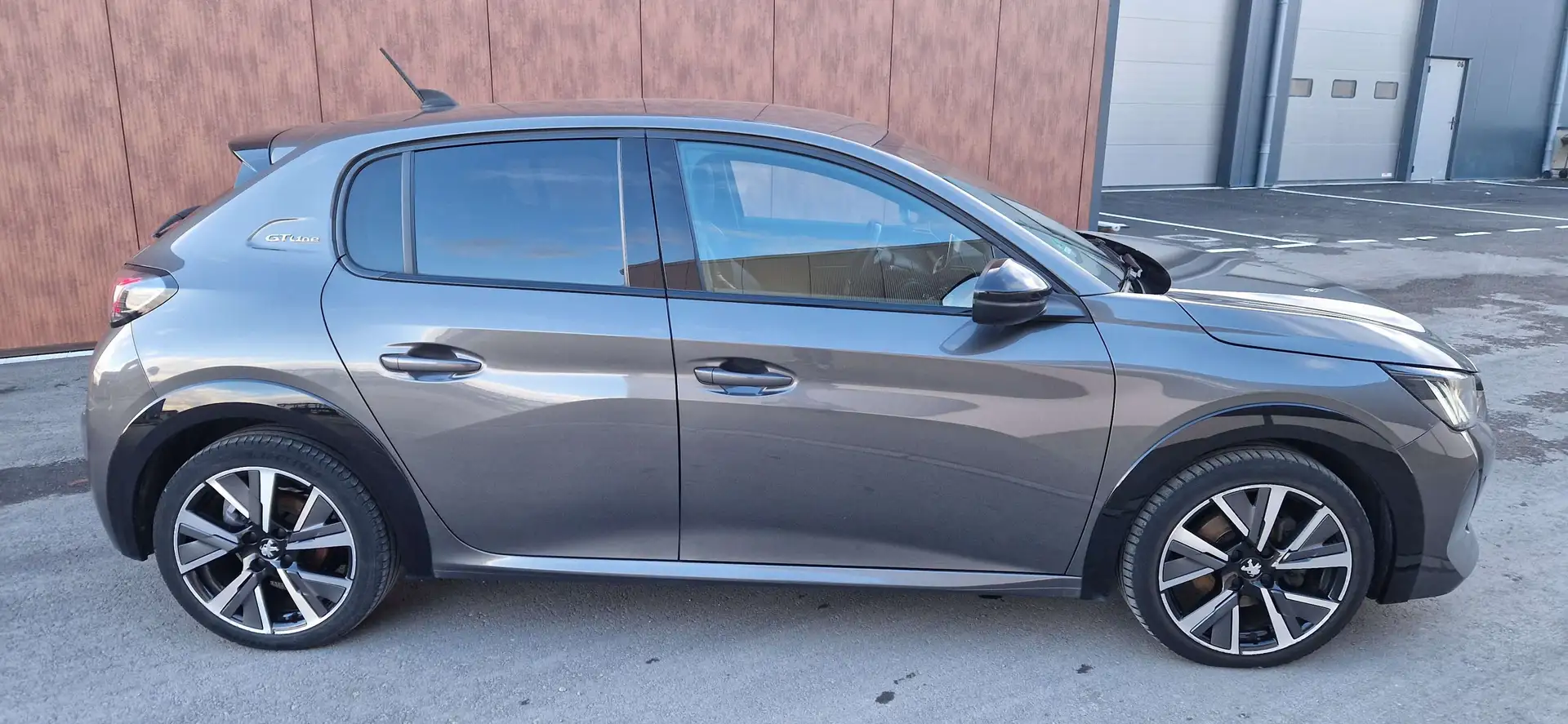 Peugeot 208 II GT Line, 1.5 hdi 102 ch Gris - 2