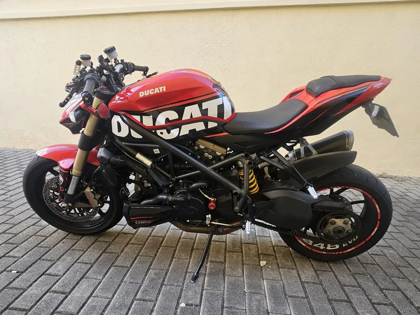 Ducati Streetfighter 848 Rojo - 2