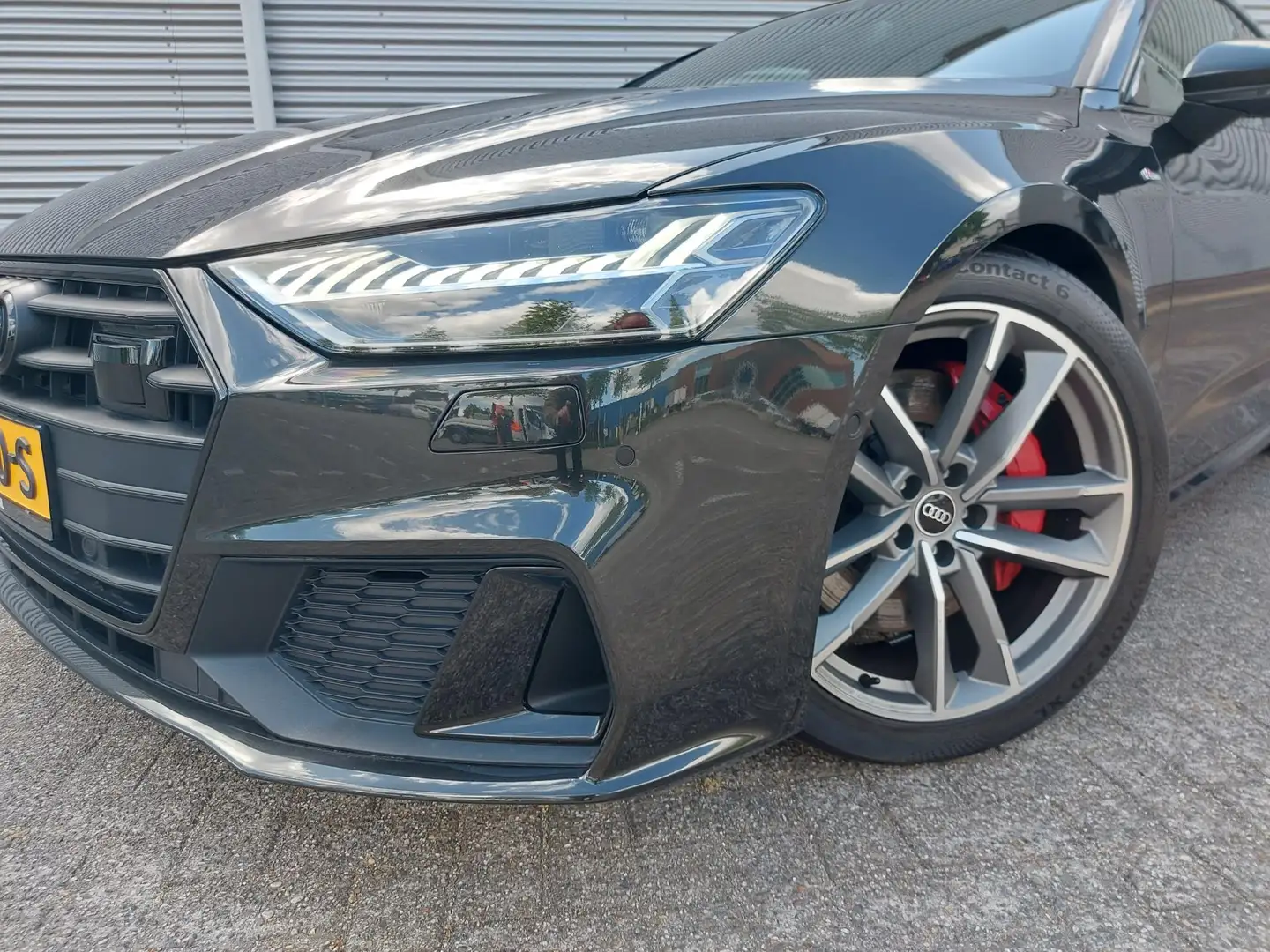 Audi A7 Sportback 55 TFSI e quattro Pro Line S Competition Zwart - 2