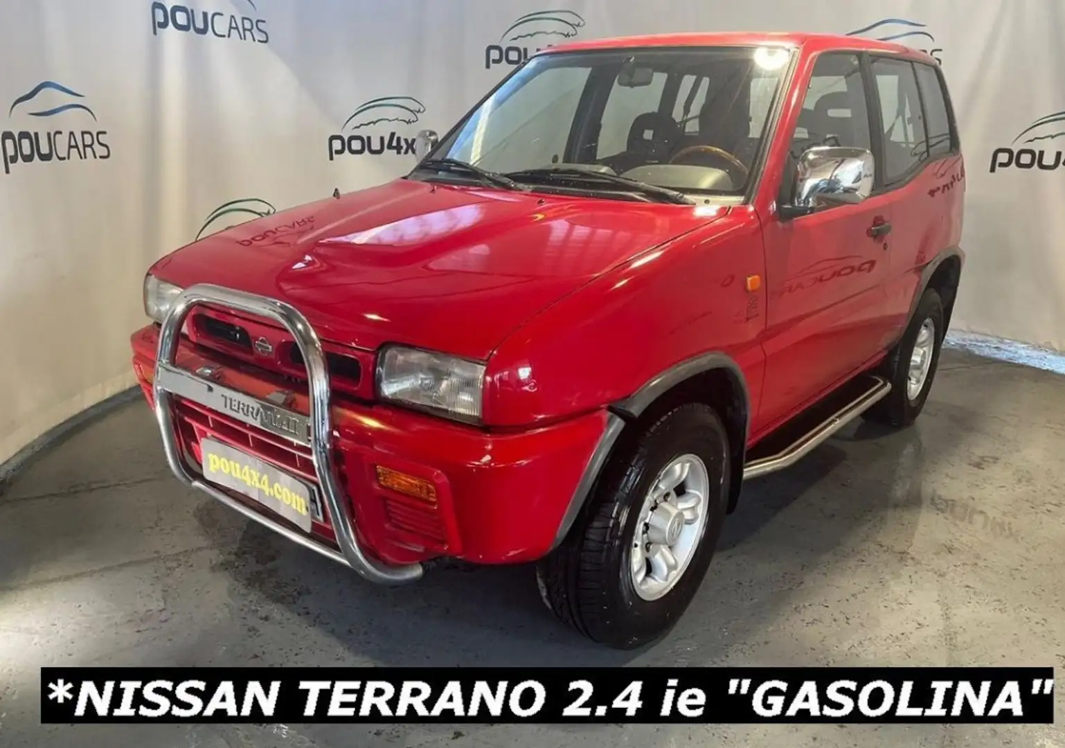 Nissan Terrano 2.4 Luxury crvena - 2