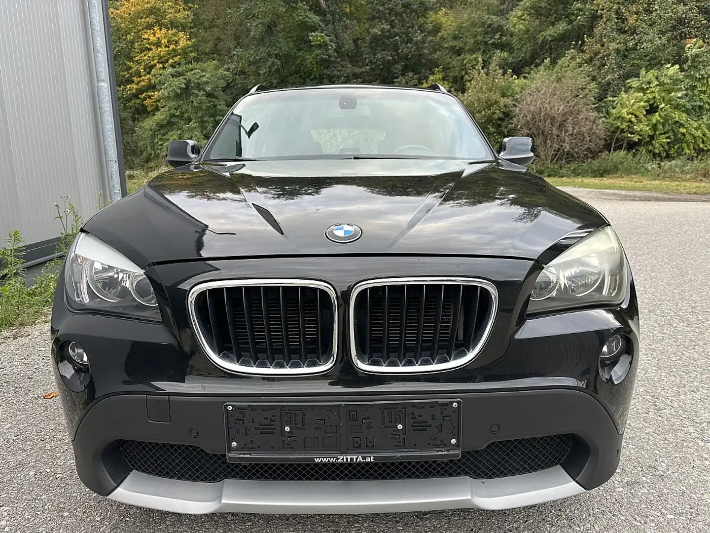 BMW X1 xDrive20d Österreich Paket Aut. Schwarz - 1
