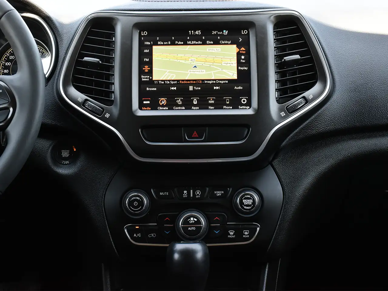 Jeep Cherokee снимка Jeep Cherokee