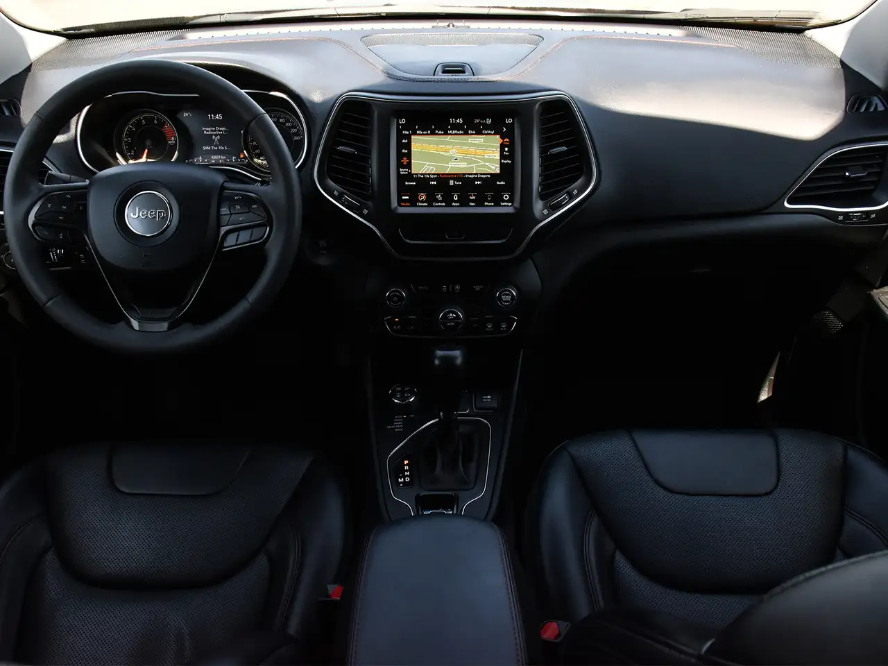 Jeep Cherokee снимка Jeep Cherokee