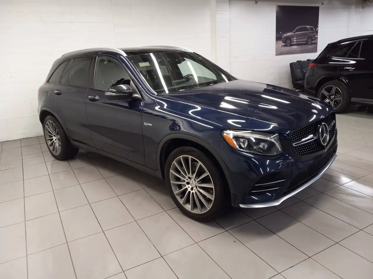 Mercedes-Benz GLC снимка Mercedes-Benz GLC